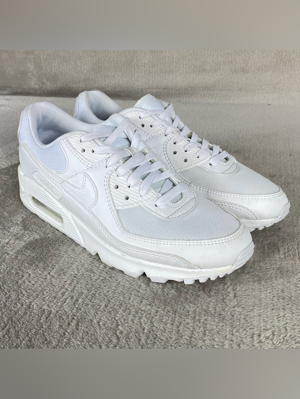 Nike Air Max 90 DH8010-100 Womens Size 9 Triple‎ White Leather Running Shoes NEW